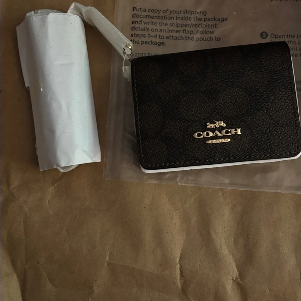 Coach Mini 🆕 Wallet On A Chain In Signature Canvas - Picture 5 of 8